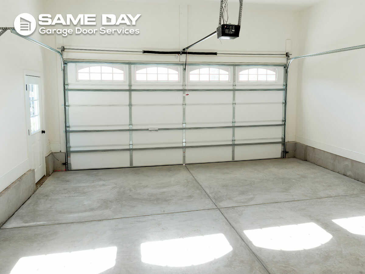 How To Choose The Perfect Garage Door Opener For Your Home In Gilbert, AZ.