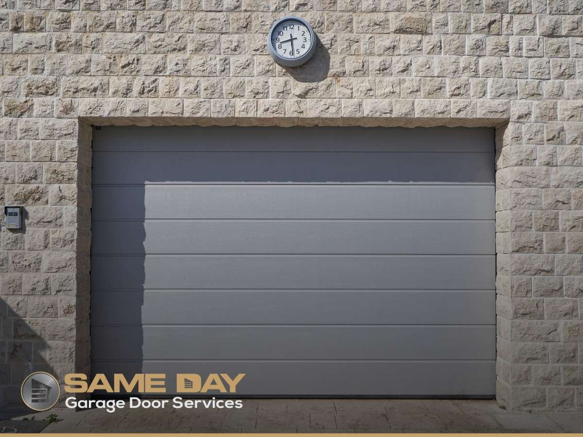 Installing a New Garage Door? 5 Things You Should Consider in Arizona